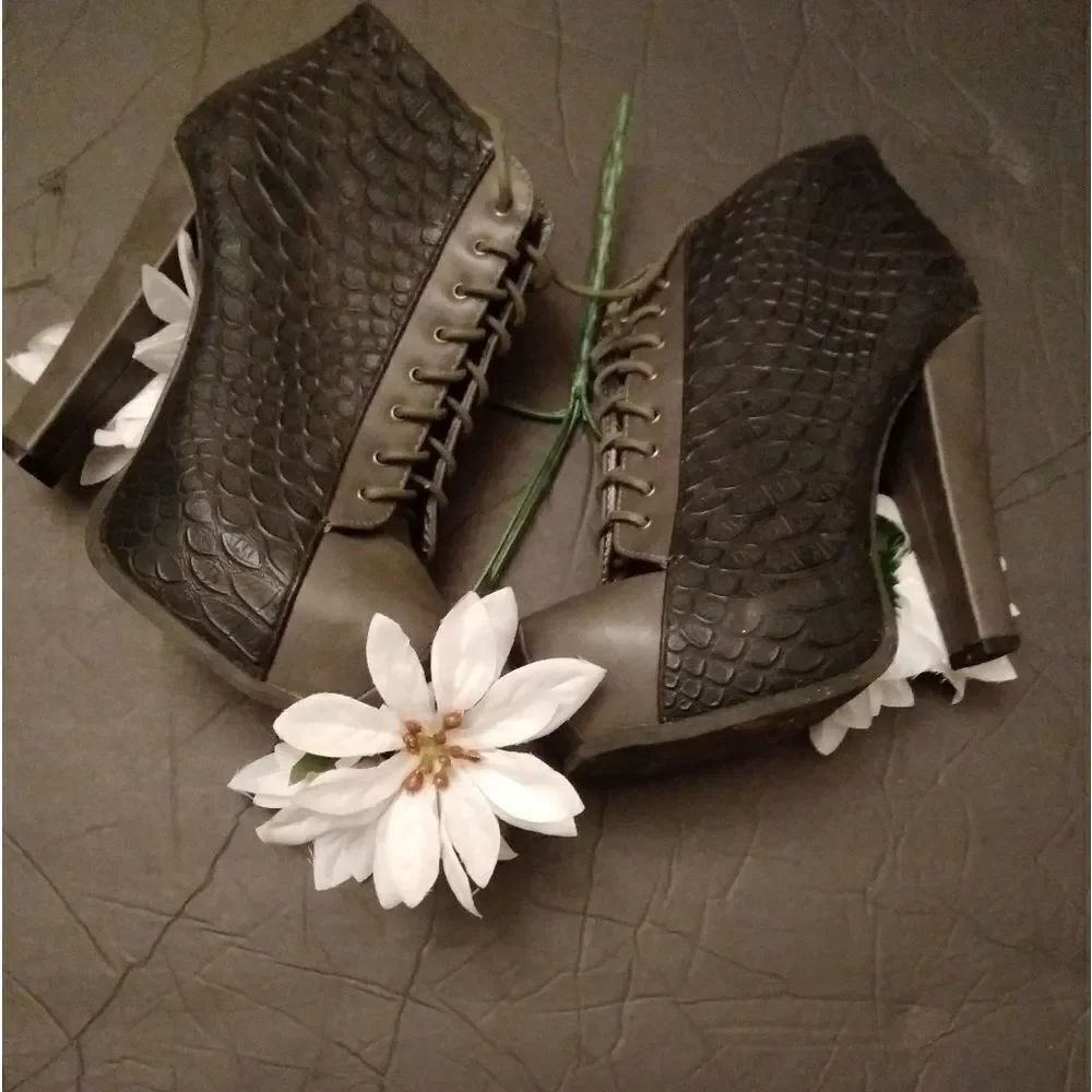 Kiss & Tell Black/Gray Lace Up Booties